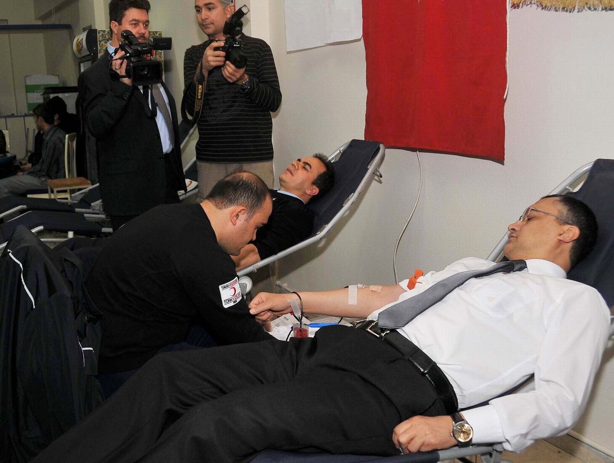 Emniyet Personelinden Kan Bağışı