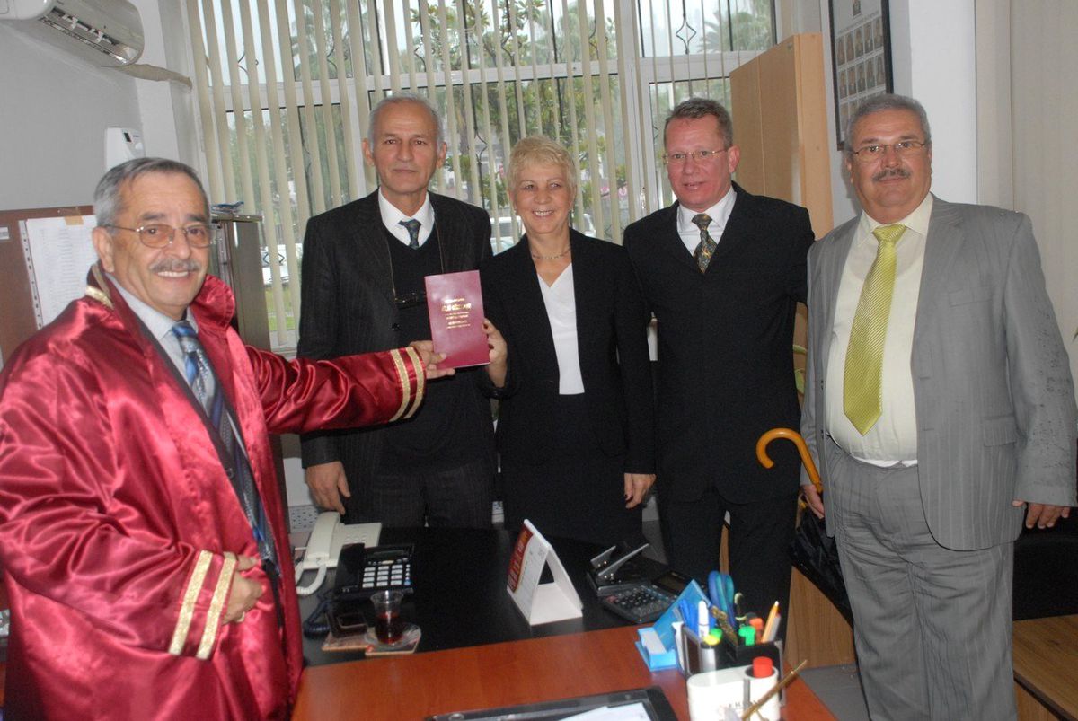 Fethiye\'de 12.12.2012 Çılgınlığı