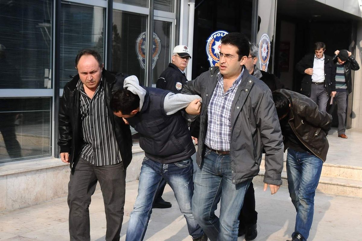 Hırsızları Jant Kapağı Yakalattı