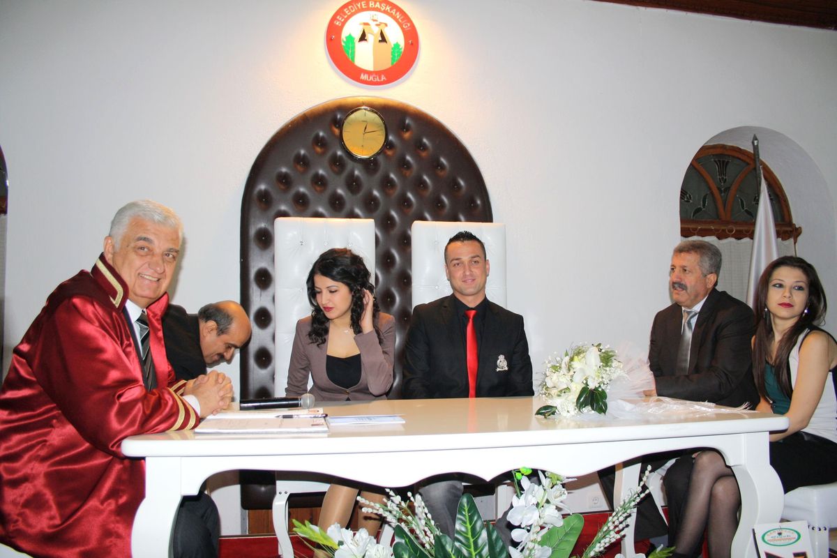 İkinci Evliliklerini 12.12.12\'de Yaptılar