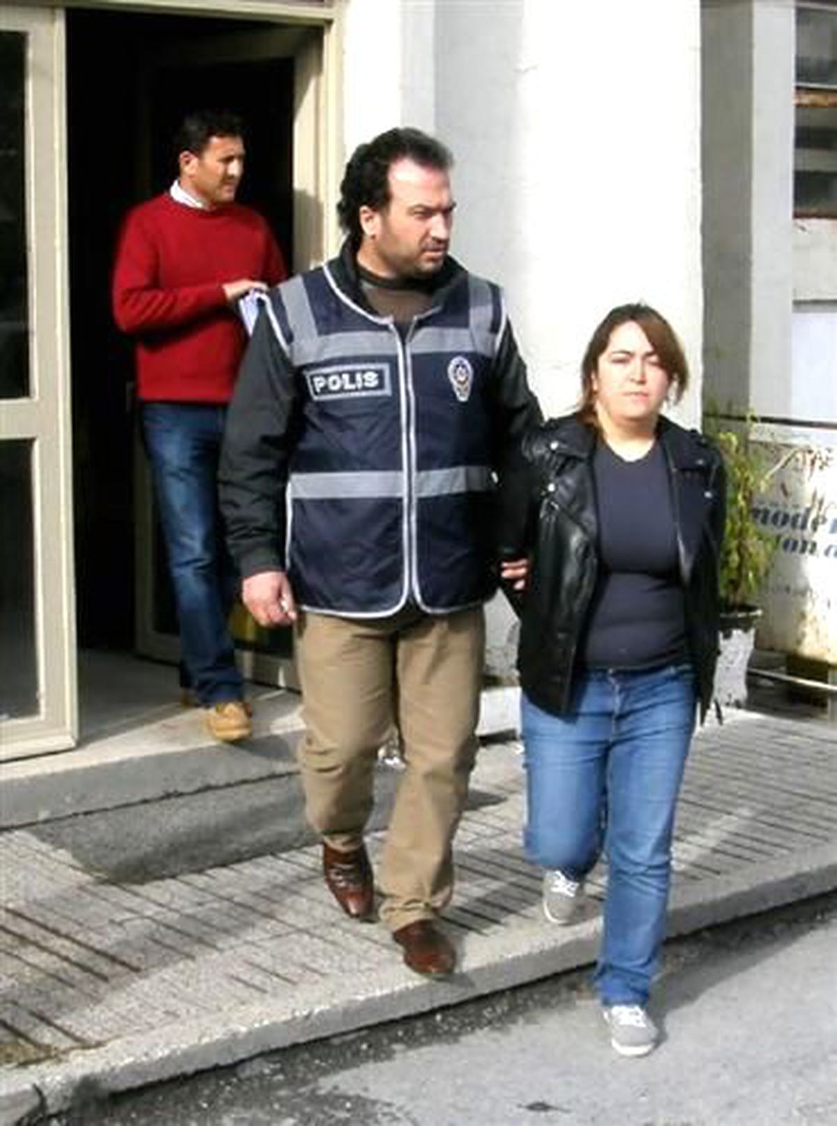 İnternet Dolandırıcısı Yakalandı