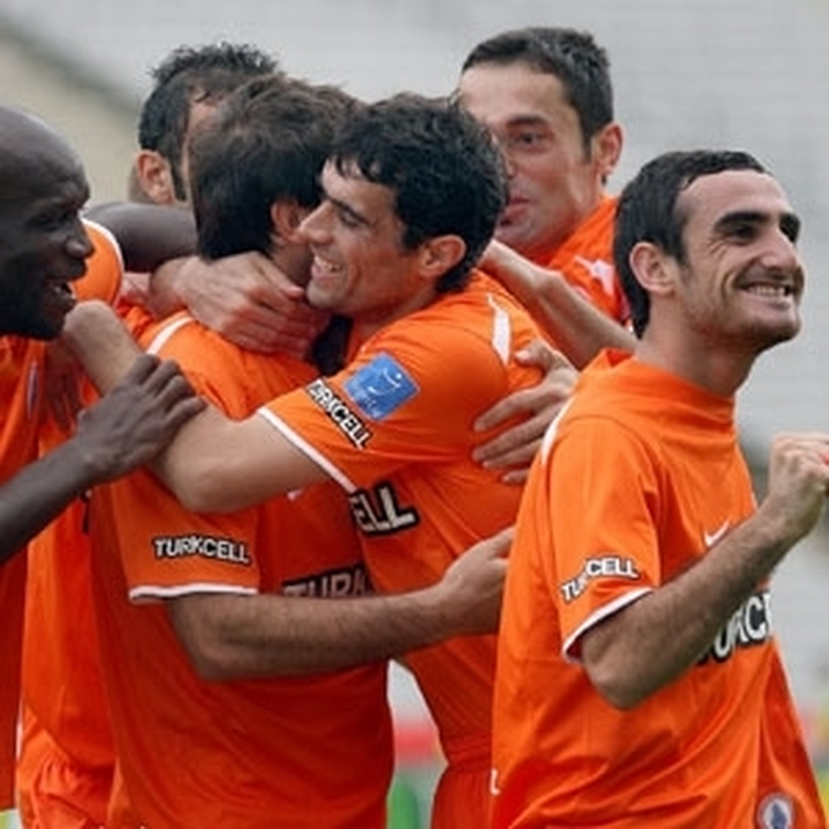 İstanbul Büyükşehir Belediyesporlu Futbolculara Makarna Partisi