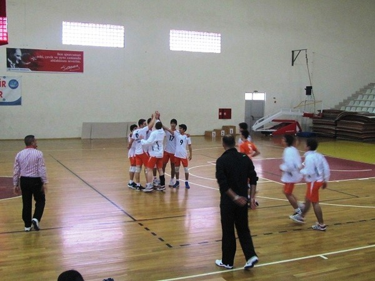 İzmir Liseler Arası Voleybol Turnuvası