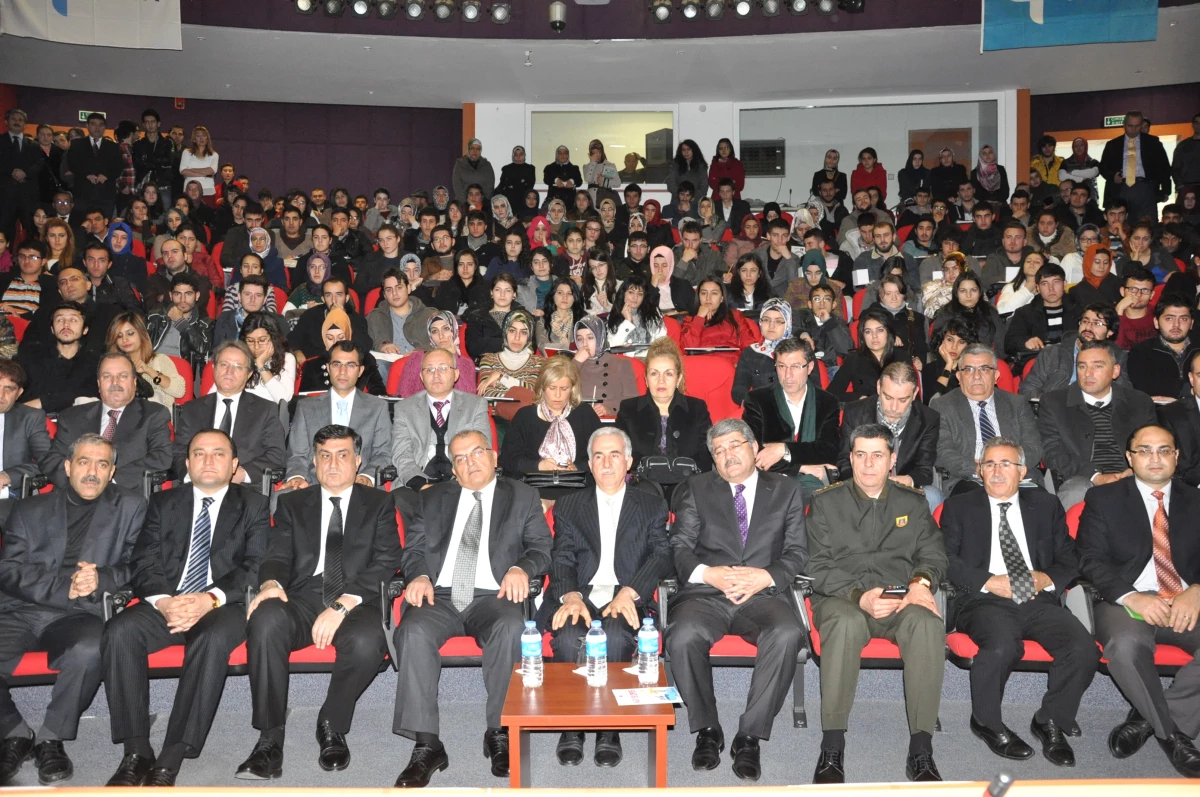 Kırıkkale Üniversitesi\'nde Kariyer Zirvesi