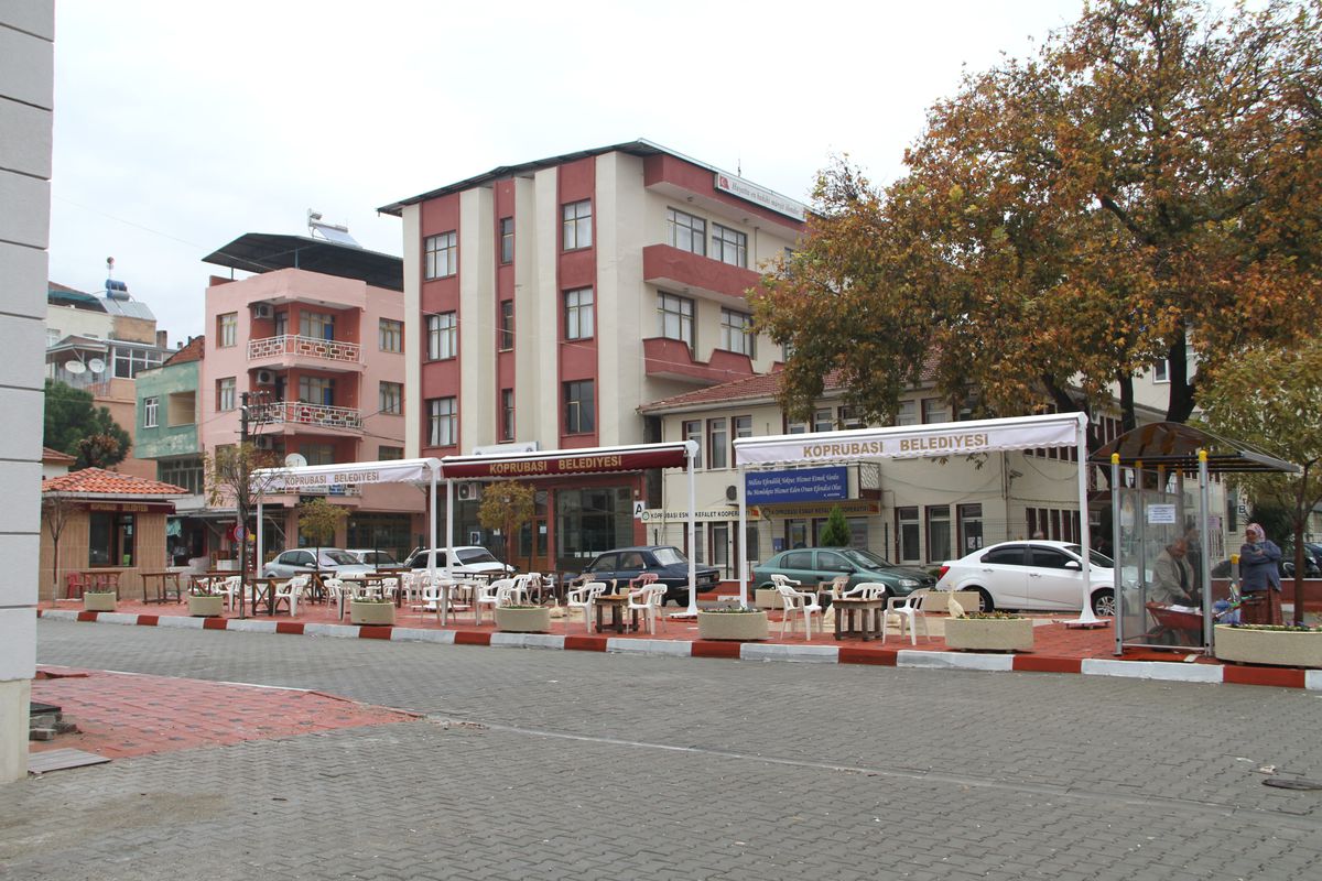 Köprübaşı\'na Otantik Çay Bahçesi