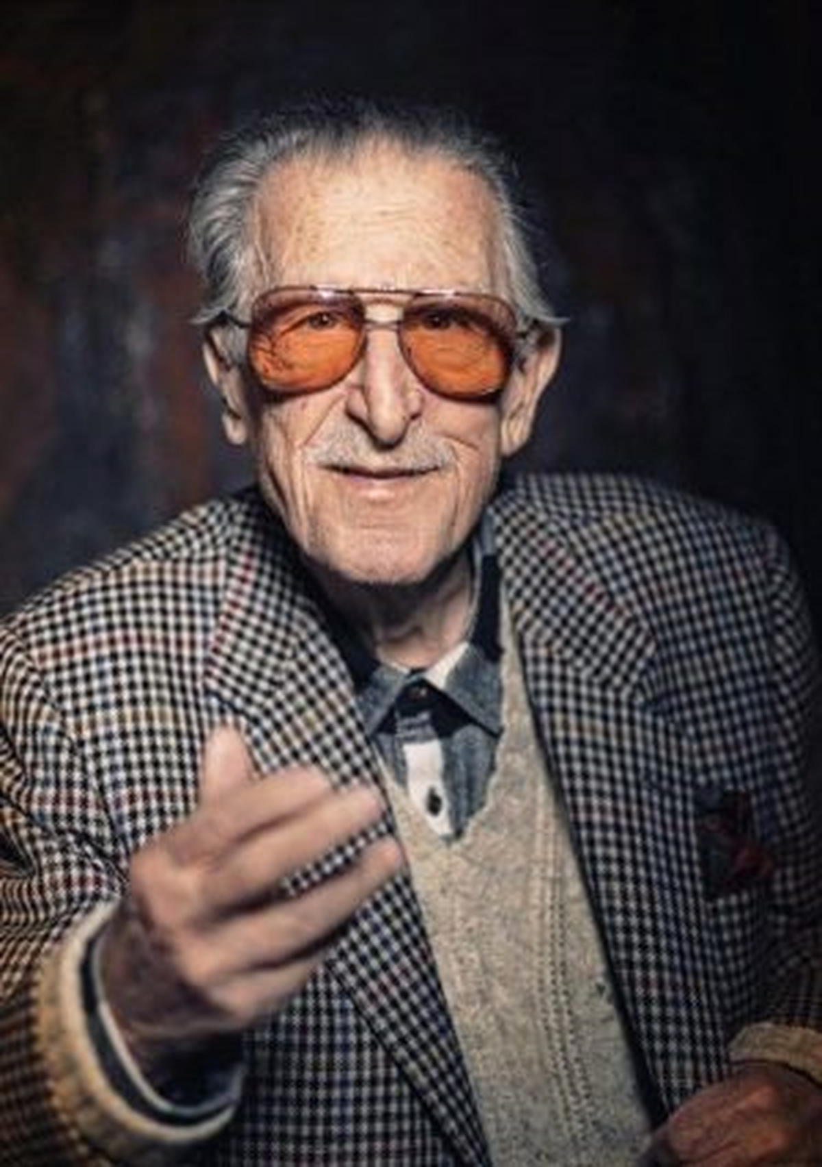 Mücap Ofluoğlu İçin Tören