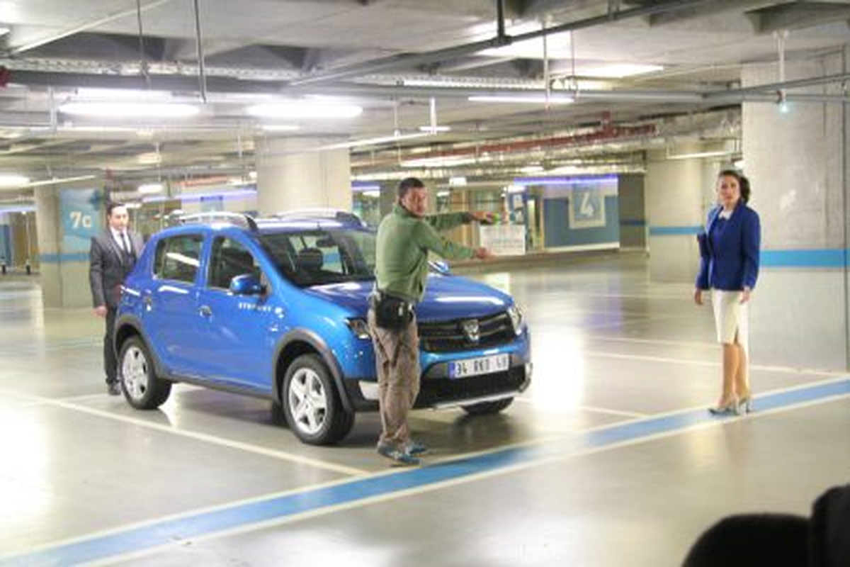 Nurhayat\'ın Yeni Dacia\'larla İmtihanı!