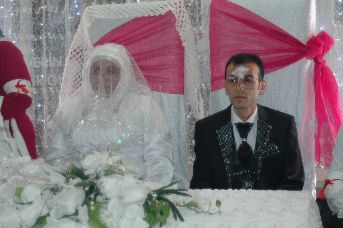 Ölümden Döndüler, 3 Gün Sonra Düğün Yaptılar
