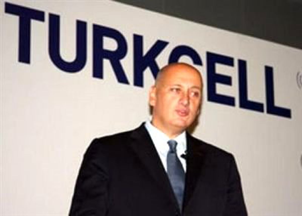 S&p Turkcell\'in Görünümünü İndirdi