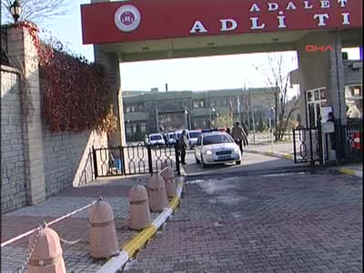 Şehit Polisin Cenazesi Adli Tıp Kurumu\'ndan Alındı