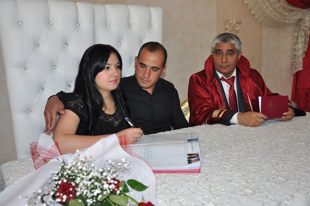 Tarsus\'ta 12.12.2012\'de Nikah Yoğunluğu