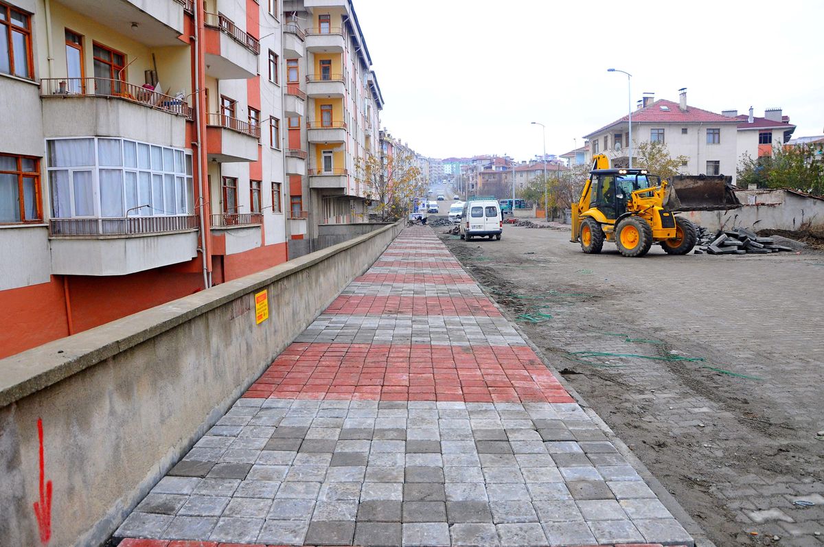 Tosya Belediyesi, Parke Çalışmalarını Sürdürüyor