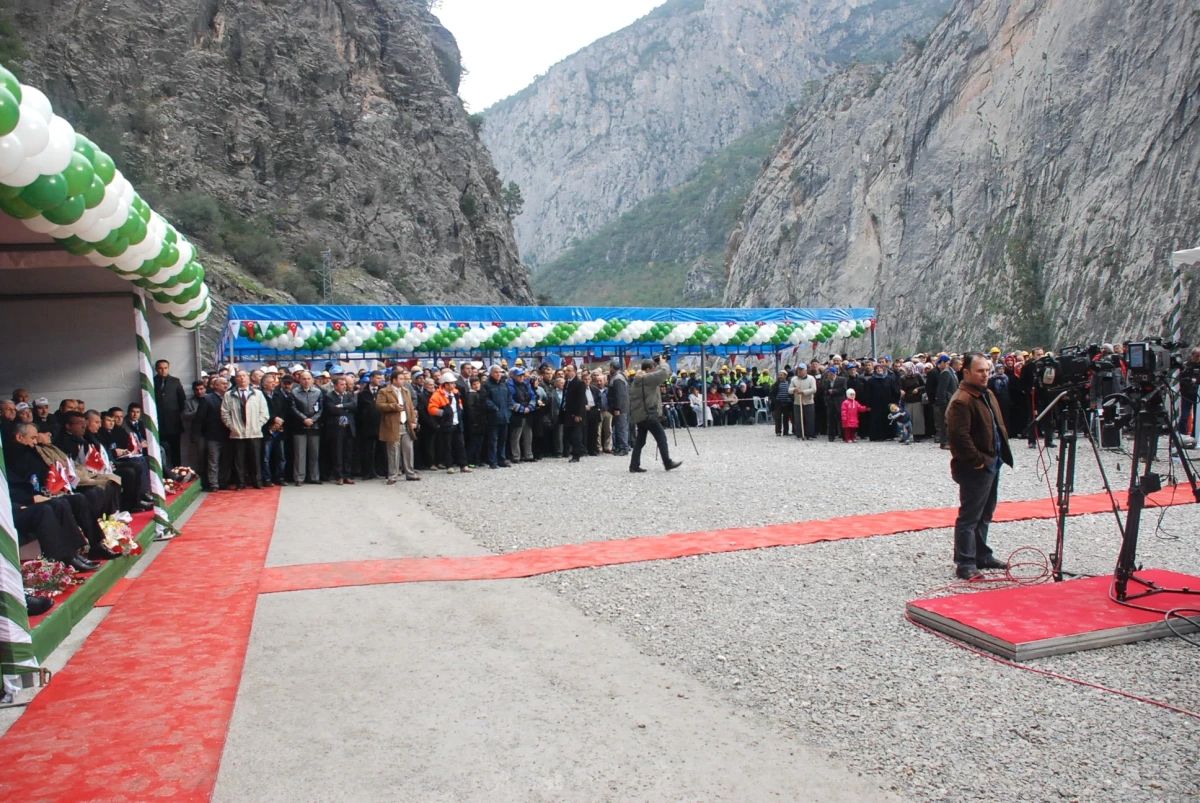 Türkiye\'nin 5. Büyük Hidroelektrik Santrali Açıldı