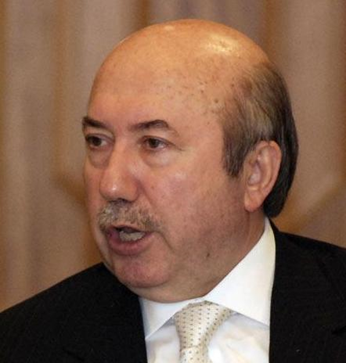 Unakıtan, Antalya\'da Böbrek Nakli Oluyor