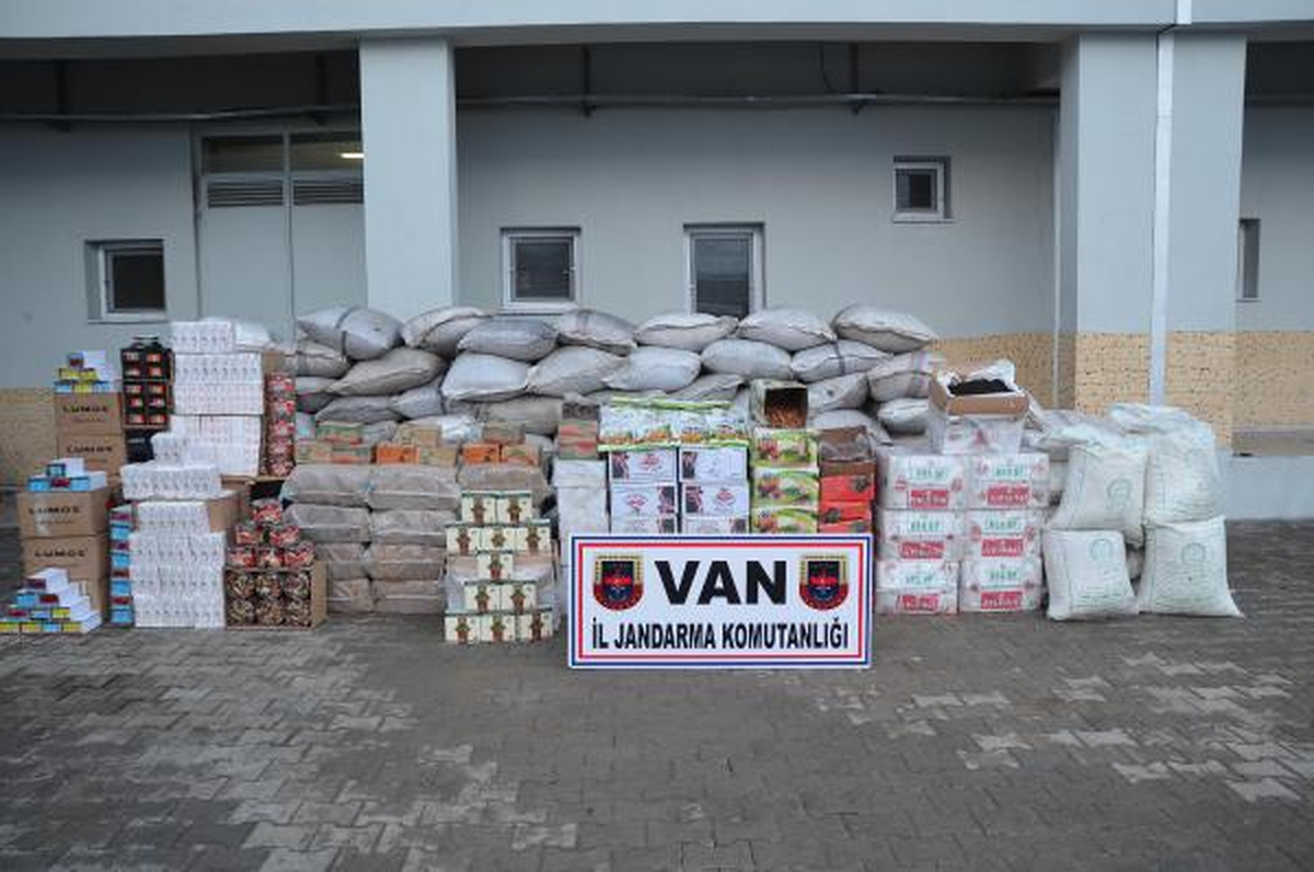 Van\'da Kaçakçılık Operasyonu: 22 Gözaltı