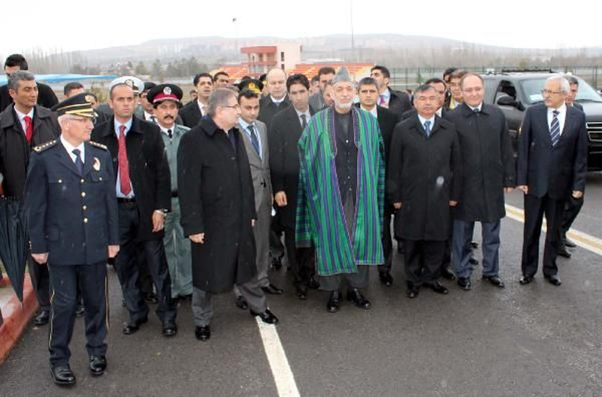 Afganistan Cumhurbaşkanı Karzai Sivas\'ta