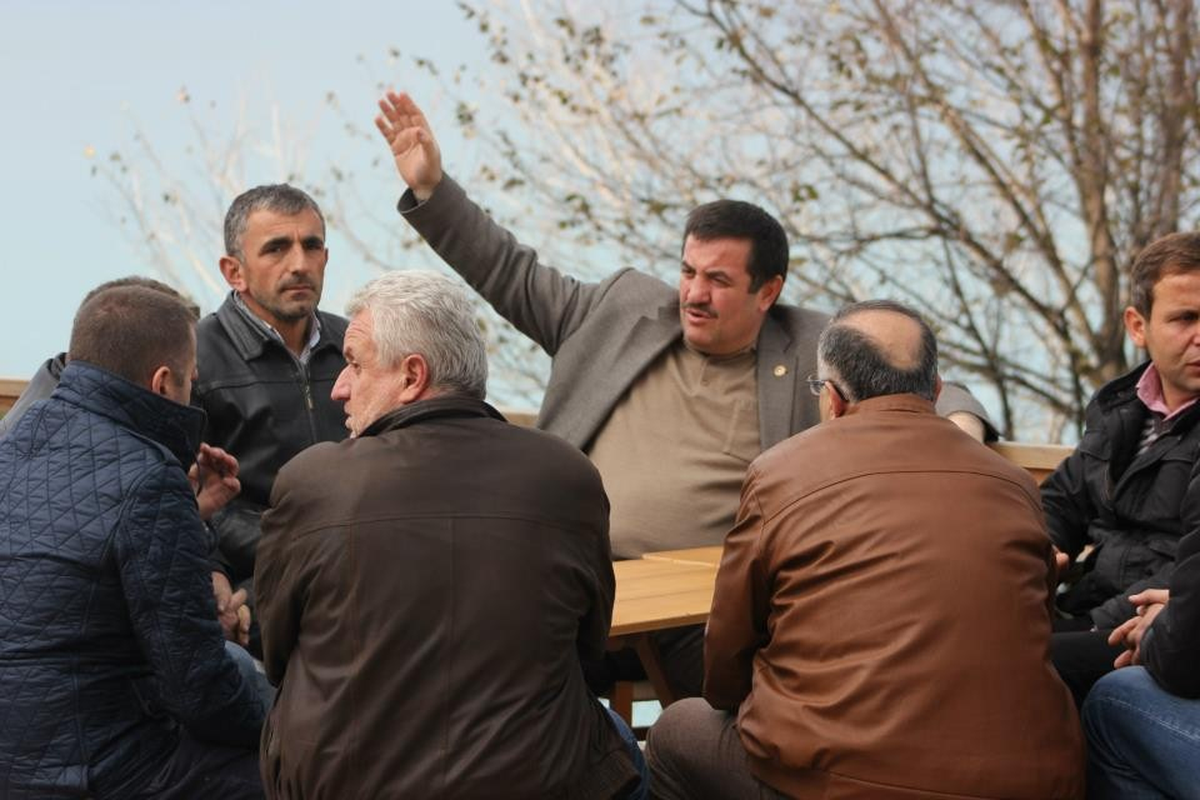 AK Parti Düzce Milletvekili Çakır Akçakoca\'da Temaslarda Bulundu