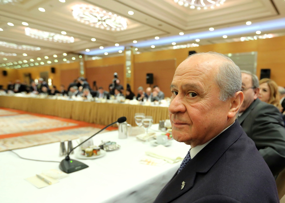 Bahçeli\'nin Geleneksel Kahvaltılı Sohbet Toplantısı
