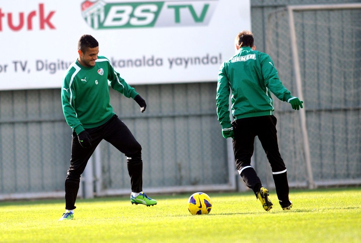 Bursaspor\'dan Barcelona Modeli