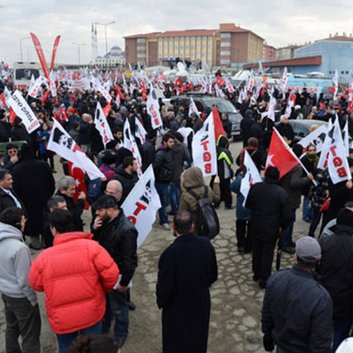 Ergenekon Davası\'nda Pide Ziyafeti