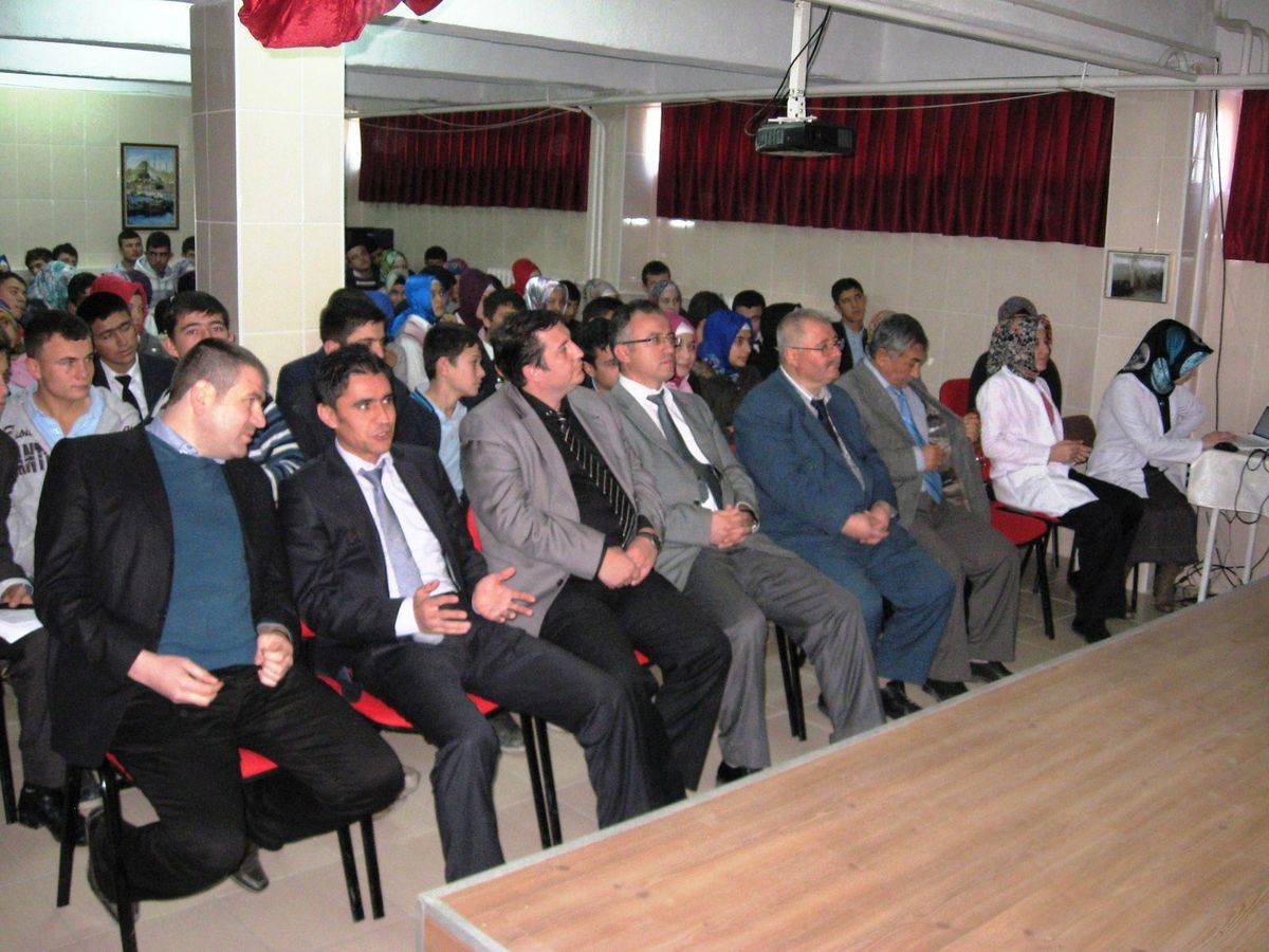 İmam Hatip Lisesi\'nden Mevlana\'yı Anma Programı