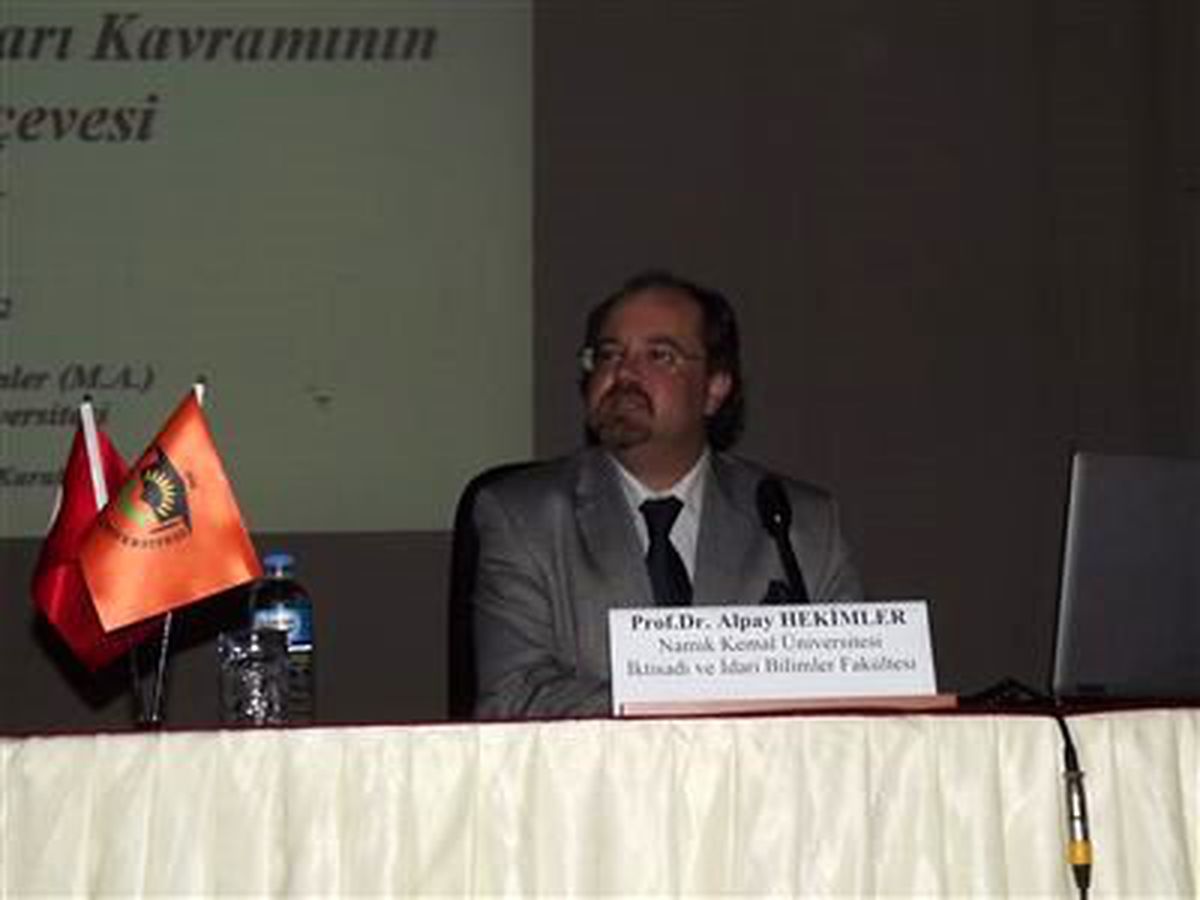 "İnsan Hakları Kavramı" Konulu Konferans Malkarada İlgi Gördü