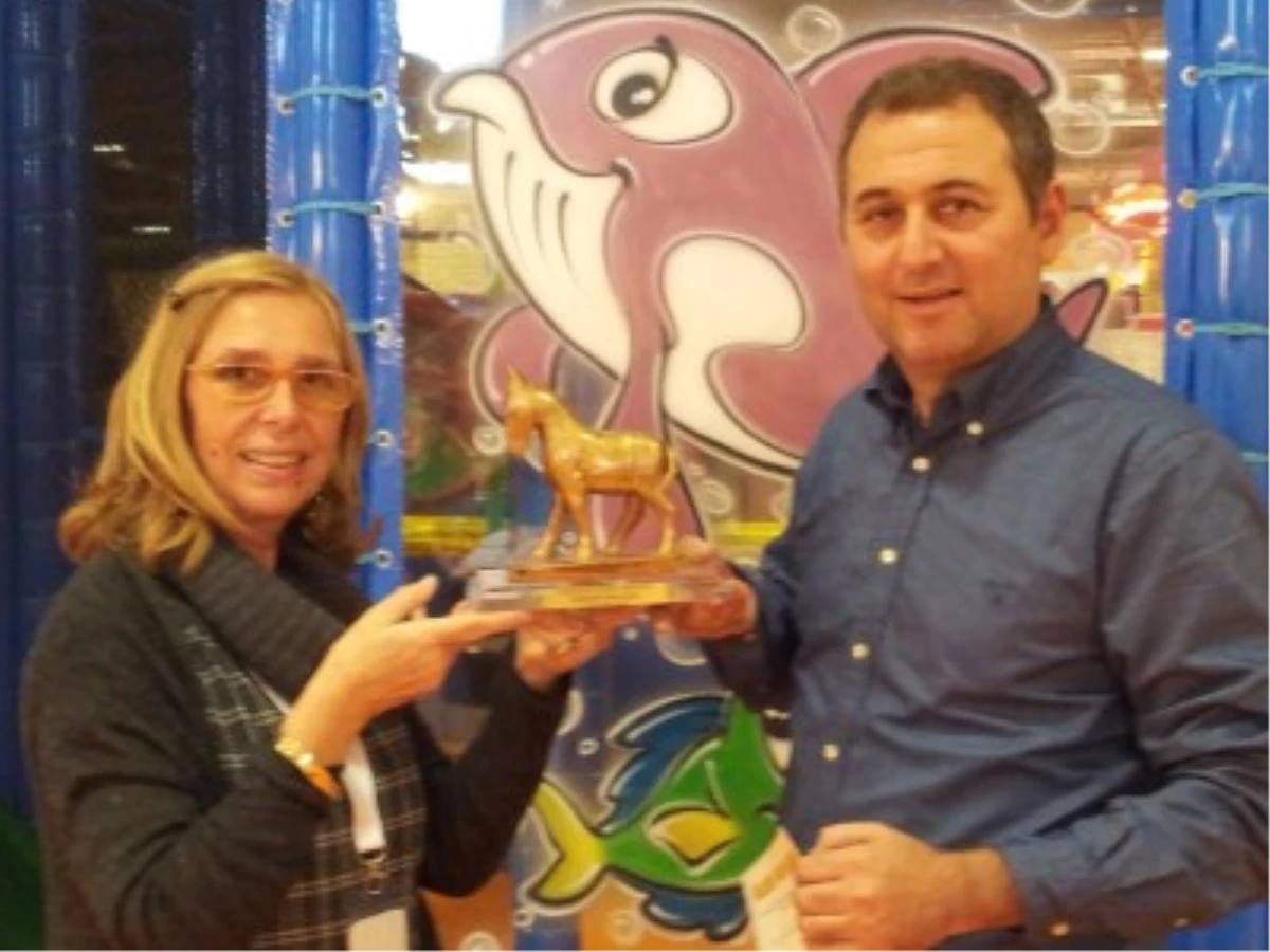 İstanbul Akvaryuma "Golden Pony Mükemmellik" Ödülü
