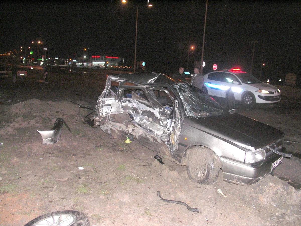 Kırşehir\'de Trafik Kazası: 1 Ölü, 3 Yaralı