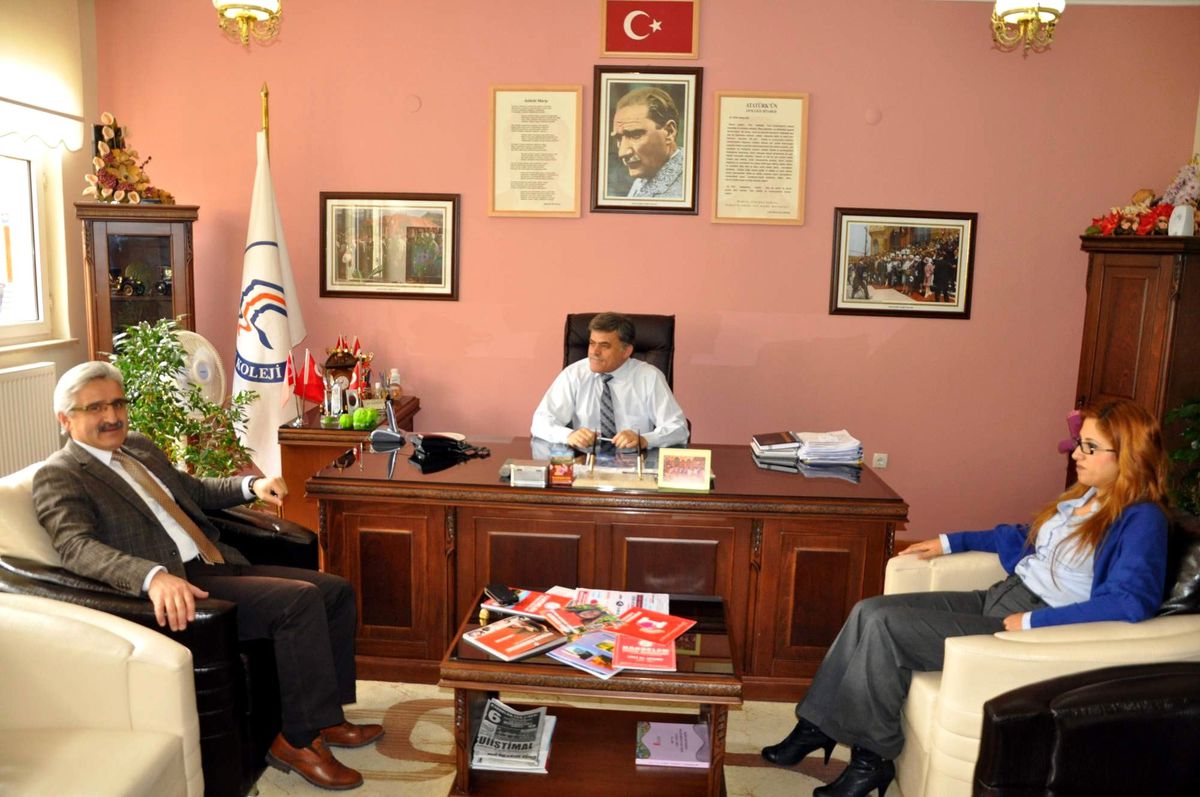 Nevşehir Eski Milli Eğitim Müdürü Harun Fatsa Kardelen Koleji\'ni Ziyaret Etti