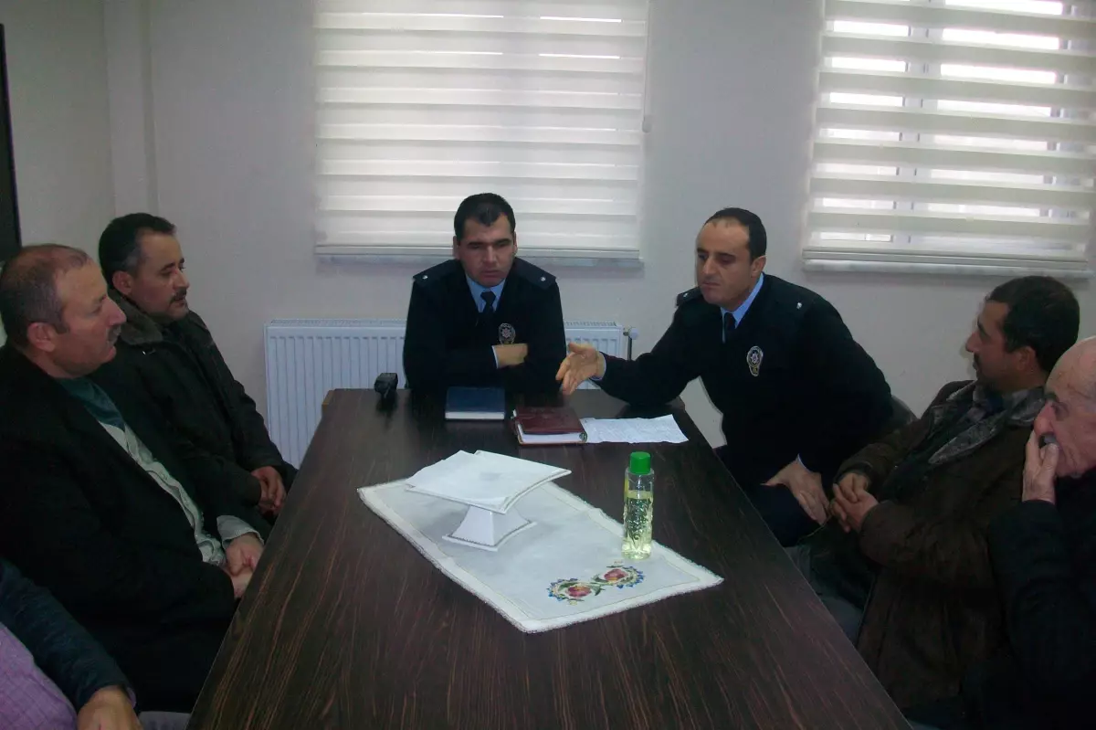Polis, Suçu Azaltmak İçin Muhtarlarla İş Birliği Yapıyor