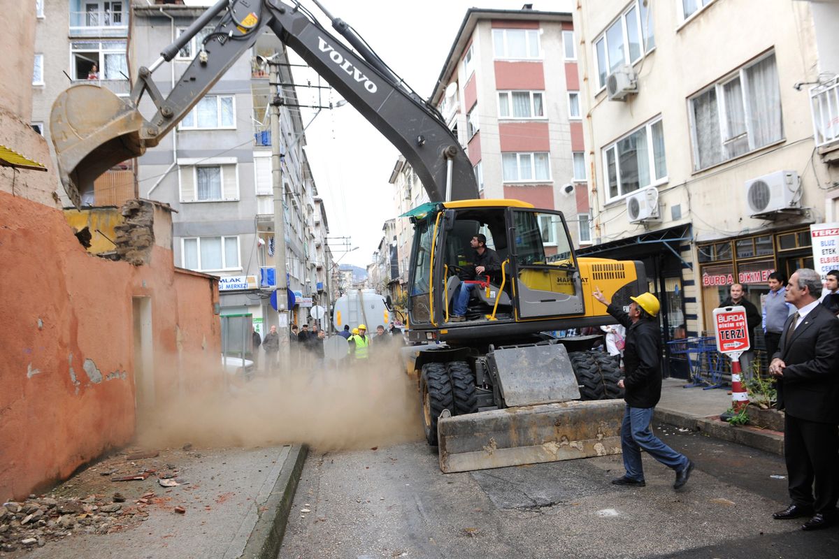 Selimiye Mahallesi Meydana Kavuşuyor