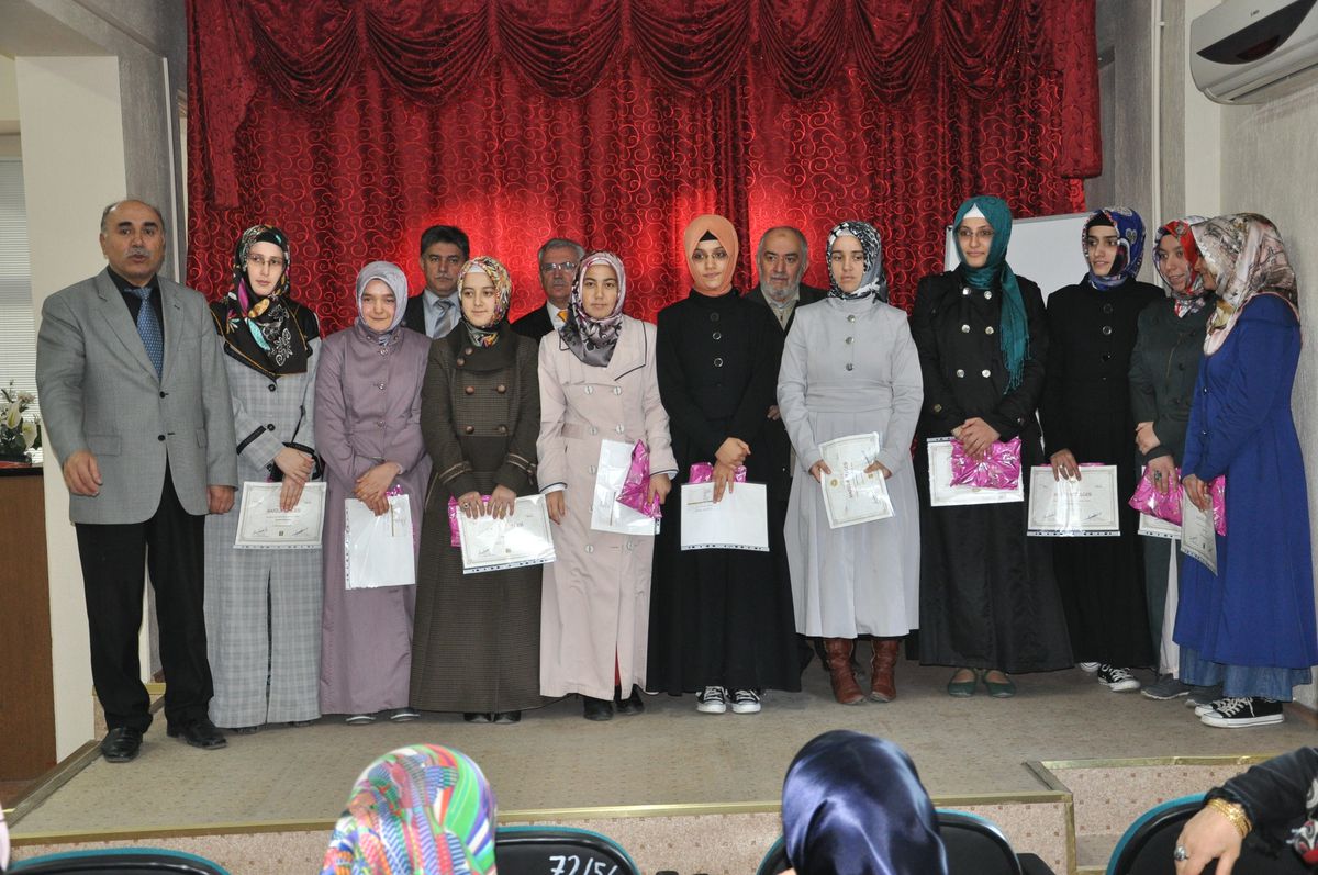 Soma\'da 20 Hafız Belgelerine Kavuştu