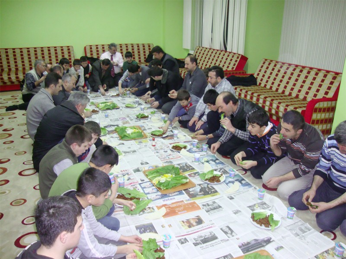 Veliler Arası Çiğ Köfte Gecesi