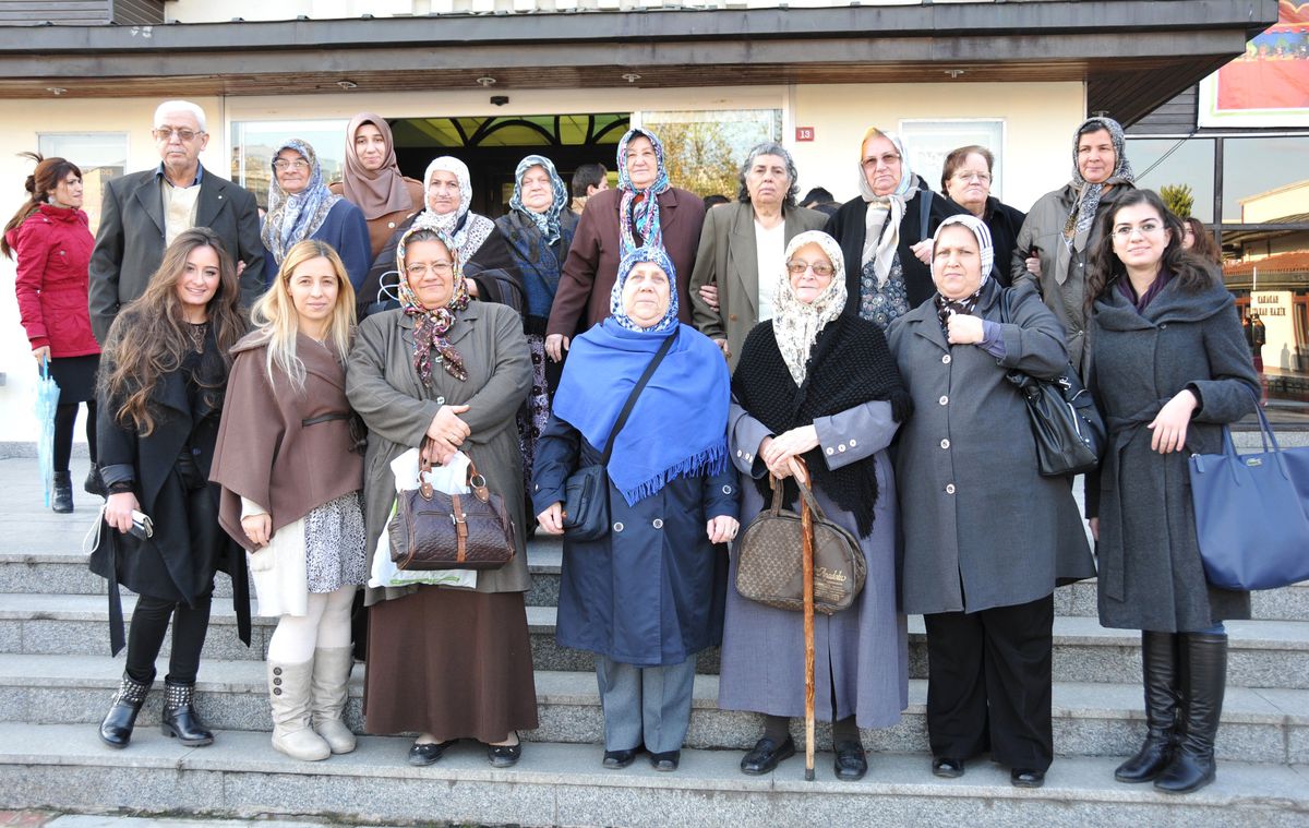 Yaşlılar Hem Güldü, Hem Hüzünlendi