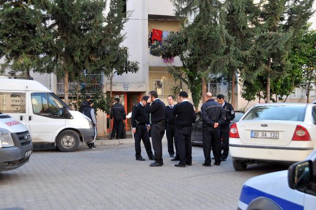 2 Aylık Hamile Eşini Öldürdü