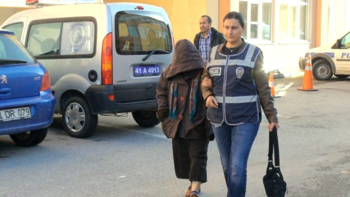 66\'lık Nineye Uyuşturucu Gözaltısı