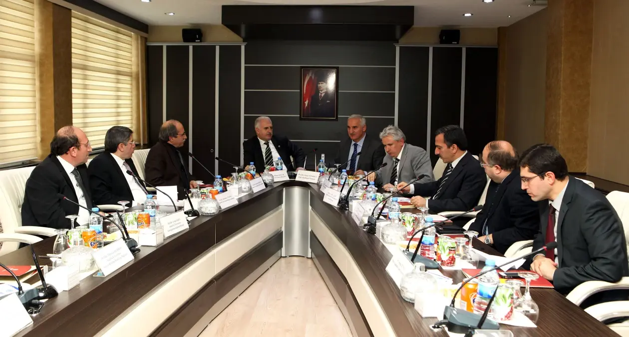 Açıköğretim Fakültesi'nin Politam Programı Değerlendirildi...