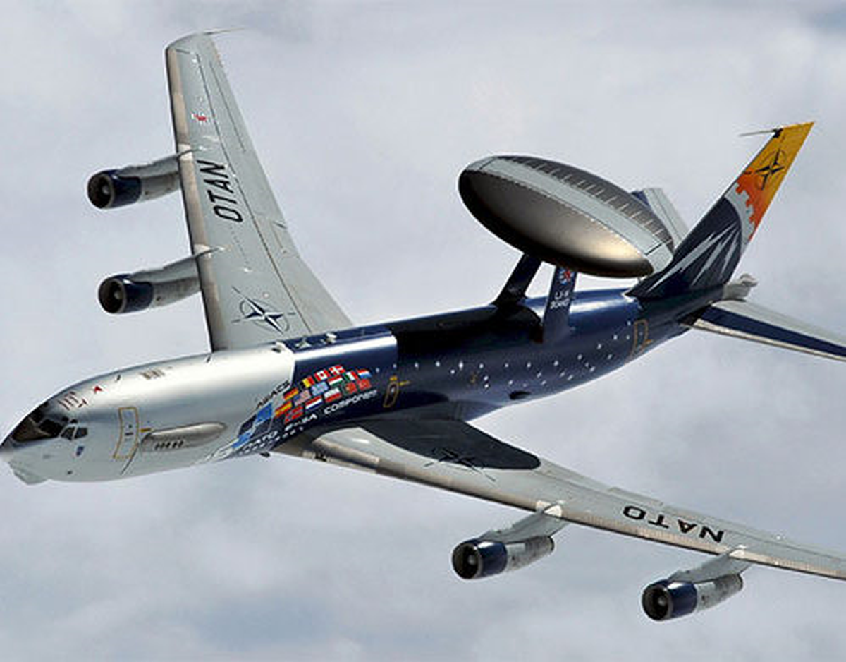 Almanya Diyarbakır\'a 4 Adet Awacs Uçağı Gönderiyor