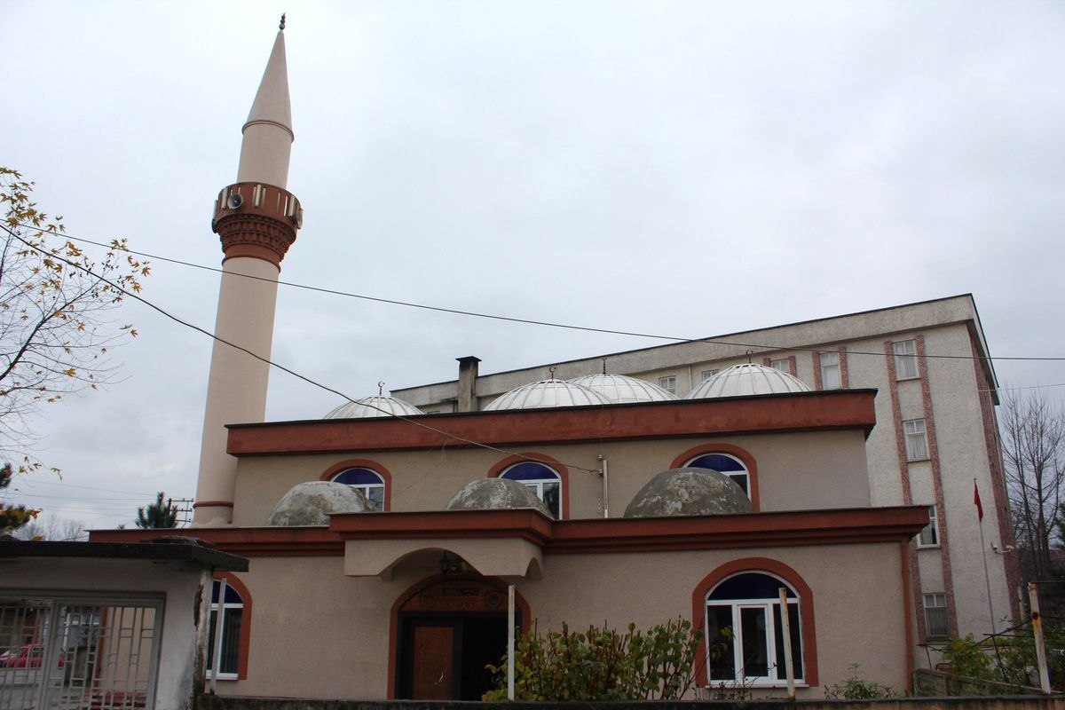 Caminin Ses Sistemi Çalındı