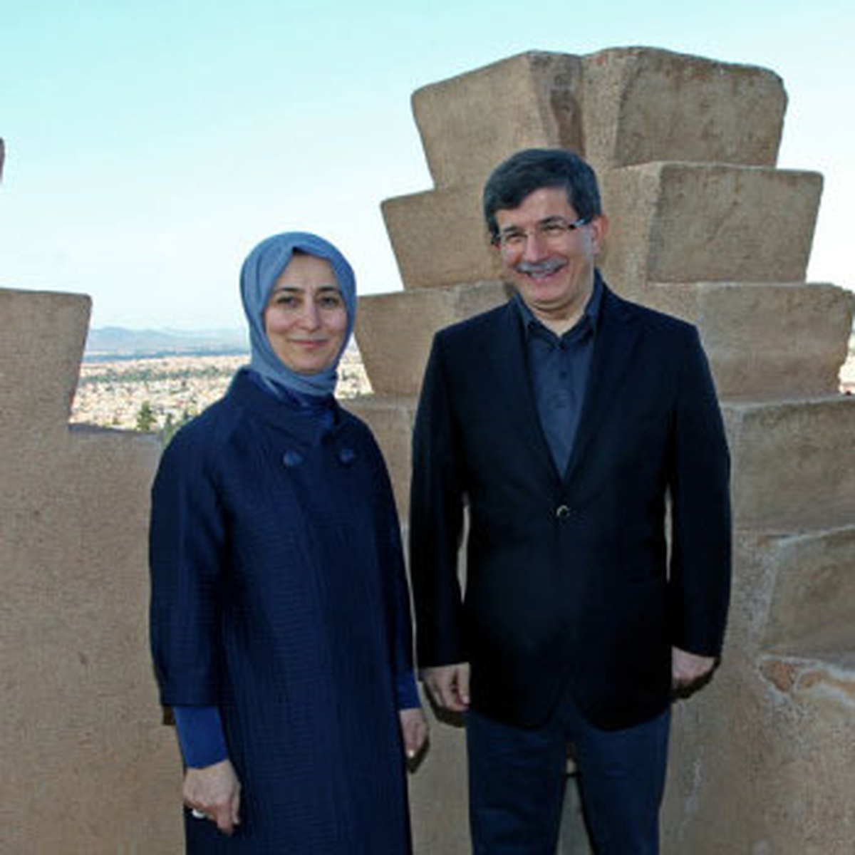 Davutoğlu Eşiyle Birlikte Marakeş'te Şehir Turu Yaptı