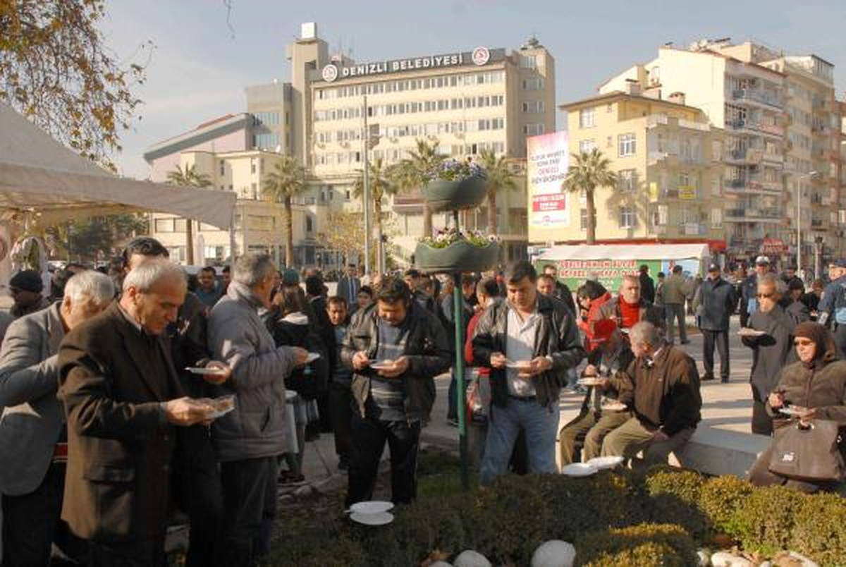 Denizli\'de Büyükşehir Pilavı