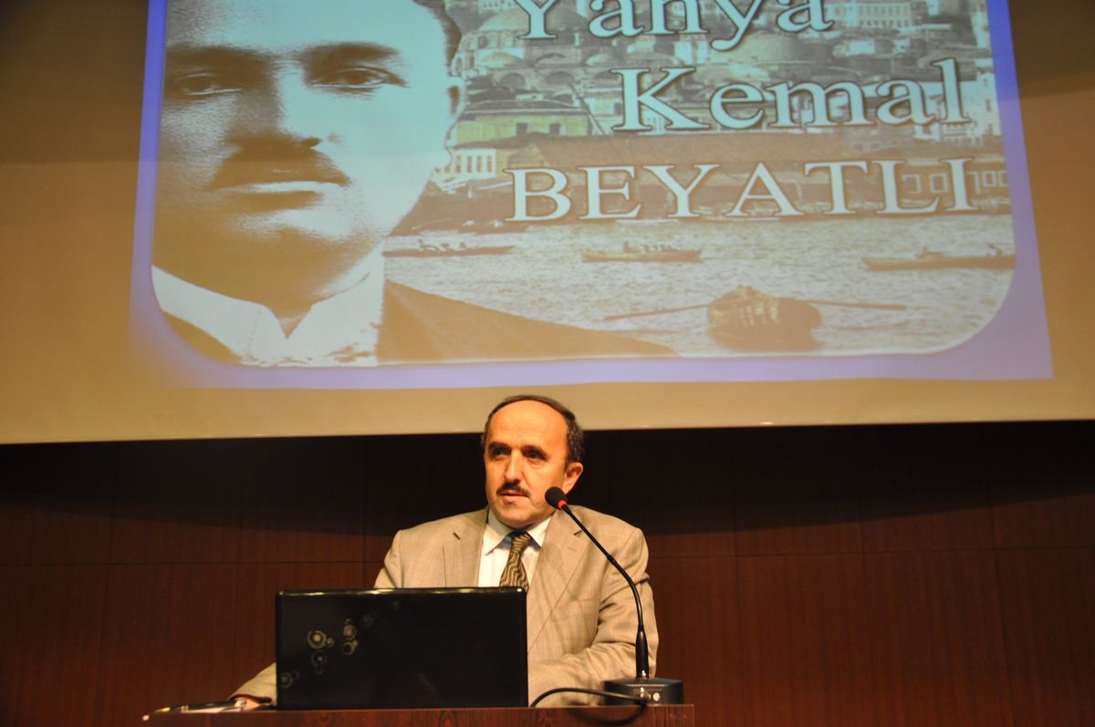 Düzce Üniversitesinde Yahya Kemal Şiirleri ile Anıldı