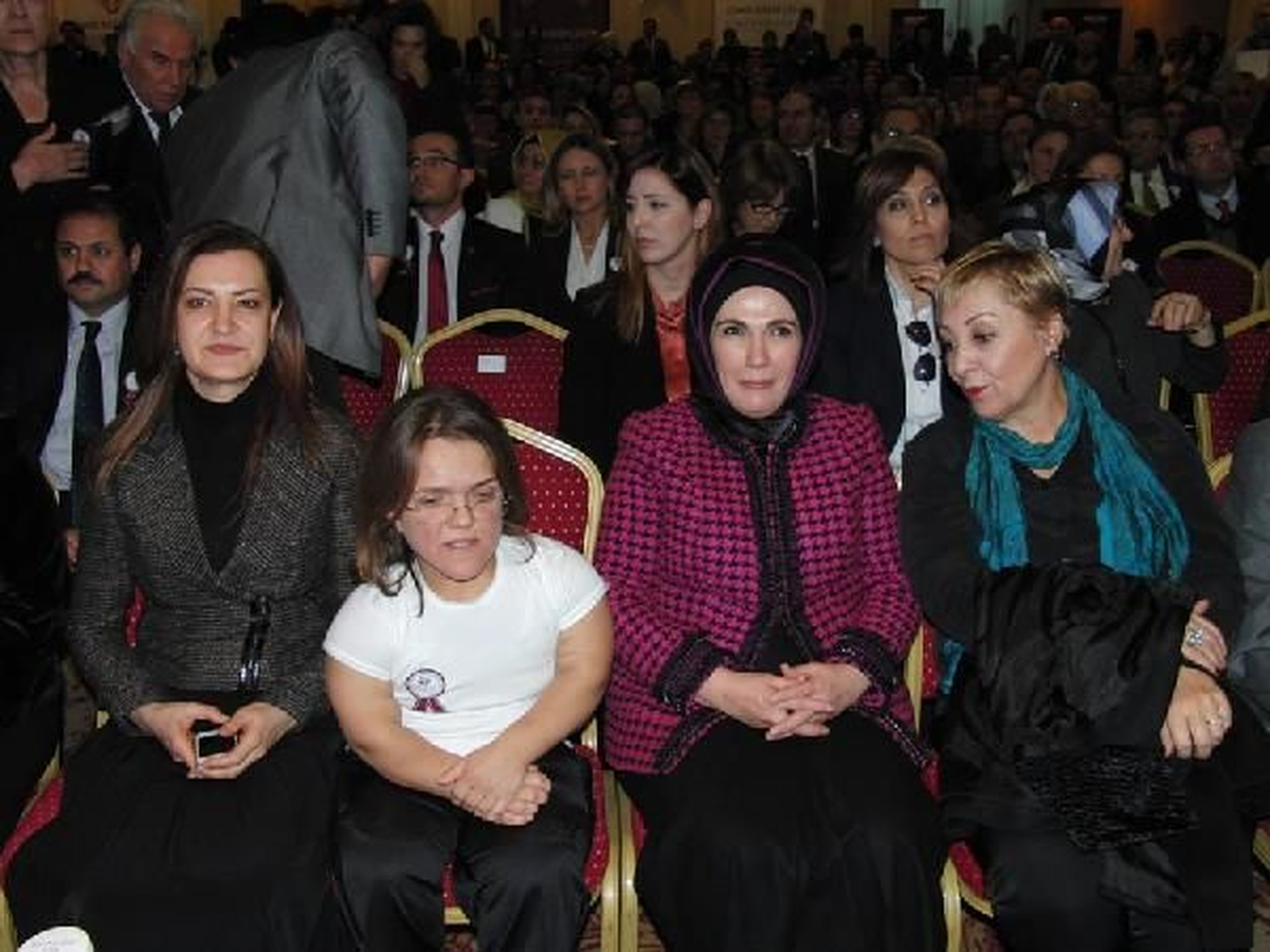 "Engellilerin Eğitimi ve Topluma Kazandırılması" Paneli