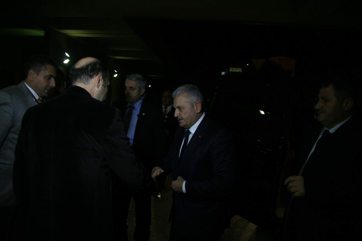 Eski Bakan Unakıtan\'a Hastanede Sürpriz Ziyaret