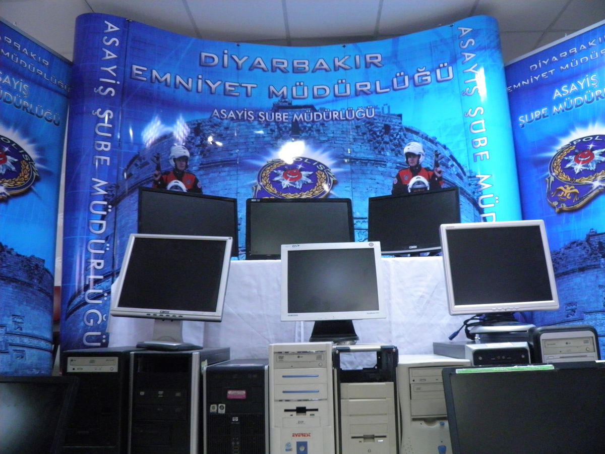İnternet Kafeyi Soyan Hırsız Yakalandı