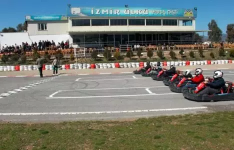 izmir park go kart turnuvasi son dakika
