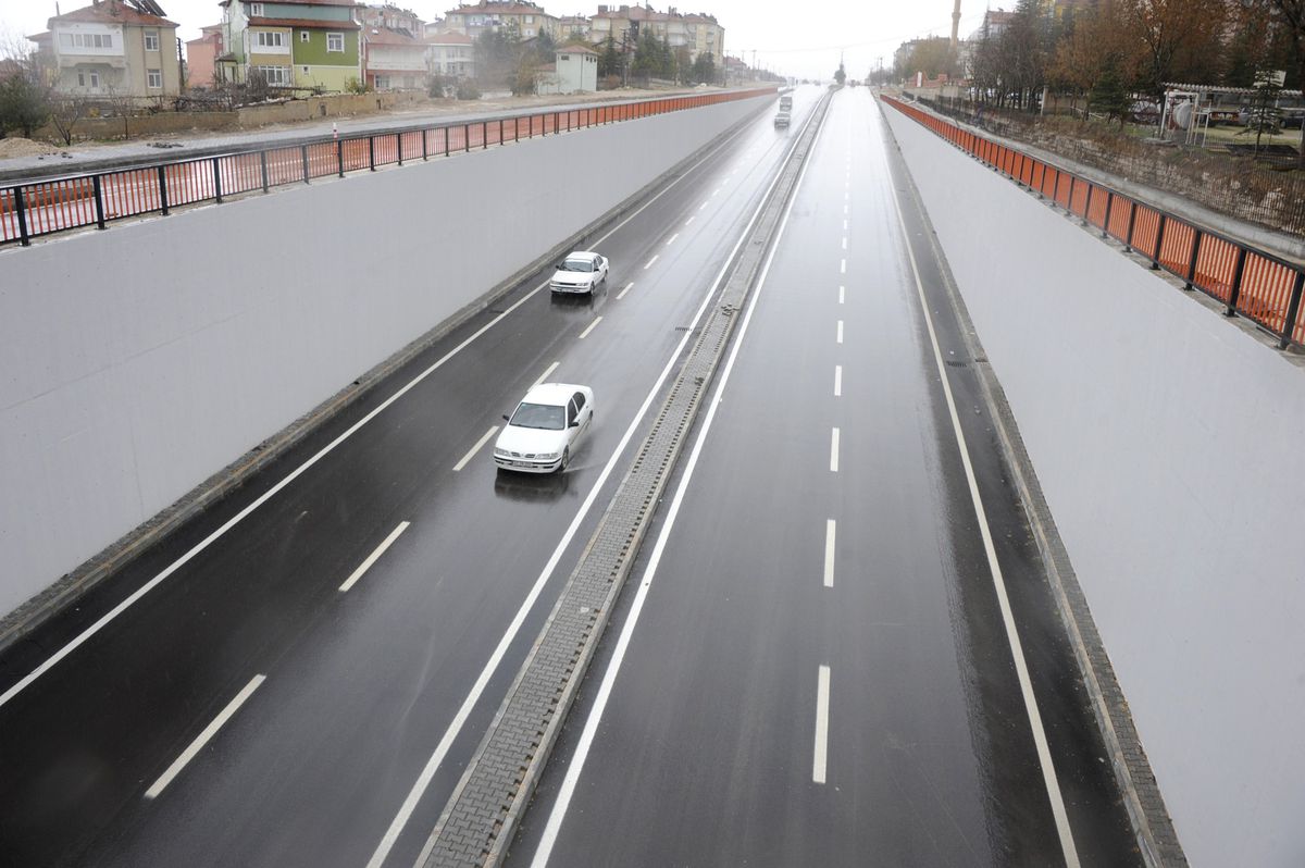 Karaman\'da Ereğli Köprülü Kavşağı Trafiğe Açıldı