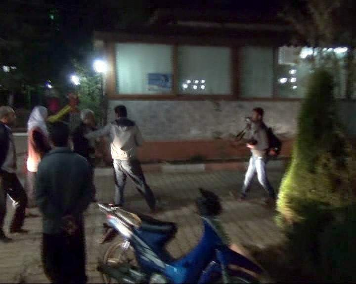 Küçük Yaştaki Kızlara İçki İçirdiler
