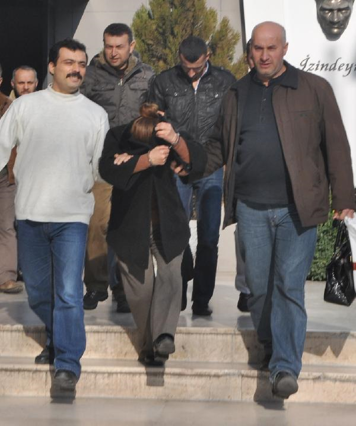 Kuyumcu Hırsızlarını, Güven Timi Yakaladı