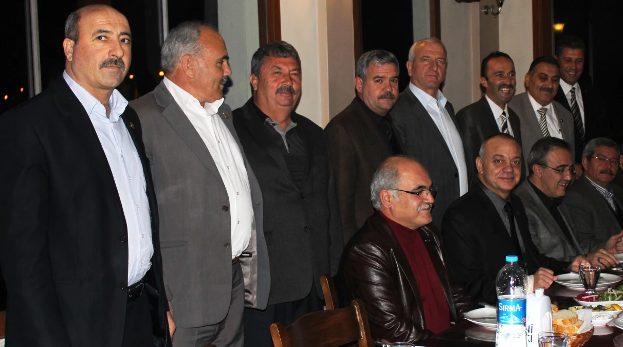 Manisa\'nın MHP\'li Belediye Başkanları Alaşehir\'de Toplandı